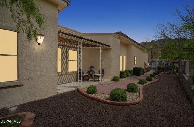 Building Photo - 5939 Bandolero Dr Unit A Rental