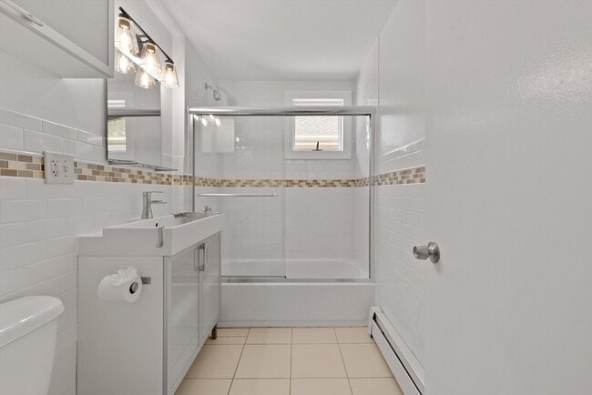 Baño - 16 Quincy St Unidad 2