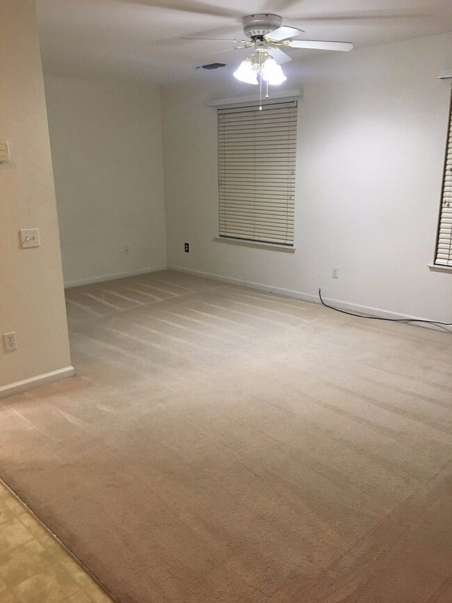 Photo - Rare studio in N. Turlock