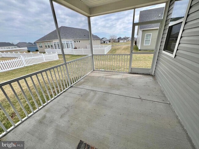 Photo - 29847 Sandstone Dr