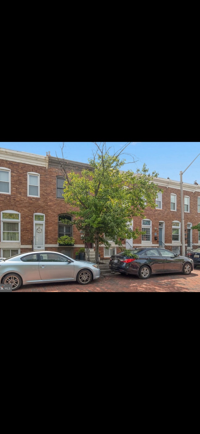 Building Photo - 625 S Lakewood Ave