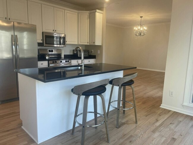 Photo - 2428 Havershire Dr