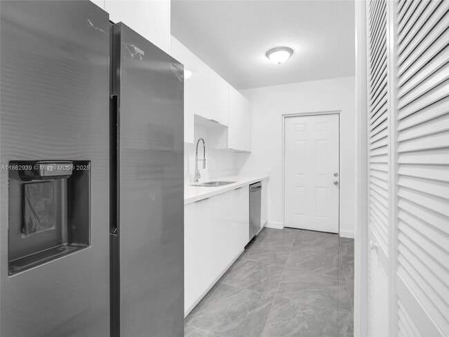 Photo - 2448 NW 42nd St