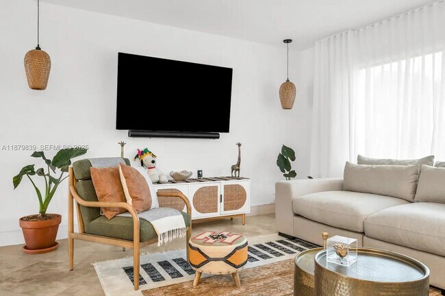 Photo - 5250 NE 15th Ave