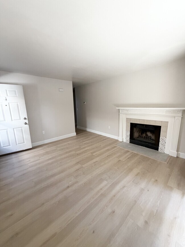 Photo - 151 Francis Cir