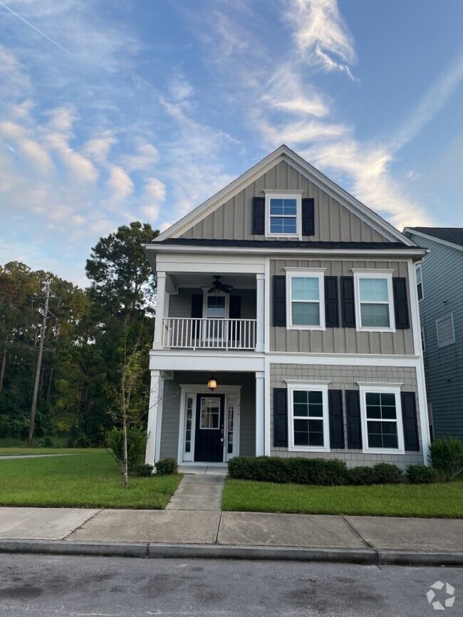 Building Photo - 430 Forsythia Ave Rental