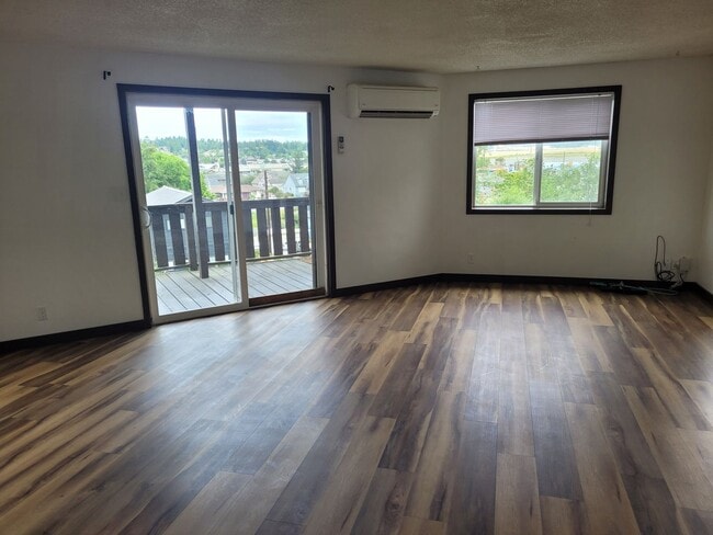 Photo - 2146/2148 Monroe Ave Unit 2146