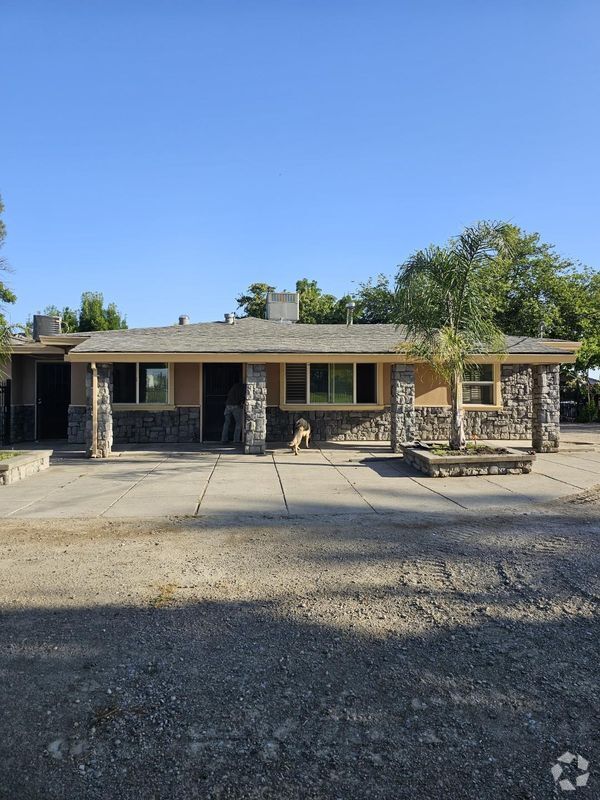 Building Photo - 5096 Maple Rd Rental