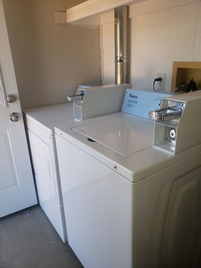 Photo - Cute, clean 2 bed / 1 bath in Northeast Pa... Unit Apt 3