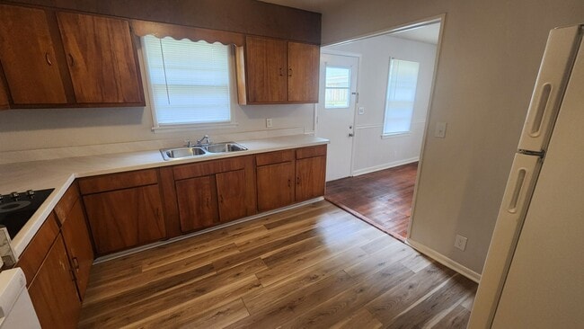 Photo - 402 Walker Ave NE Unidad C