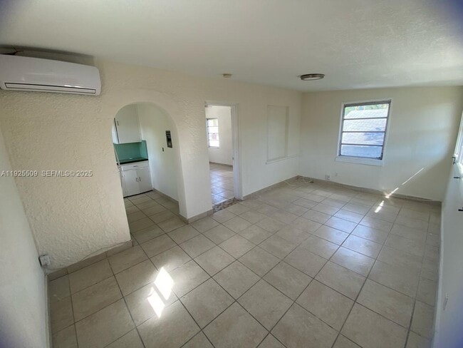 Photo - 1244 SW 13th Ct Unit 3