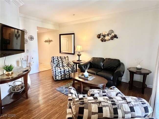 Building Photo - 270 E Flamingo Rd Unit 208