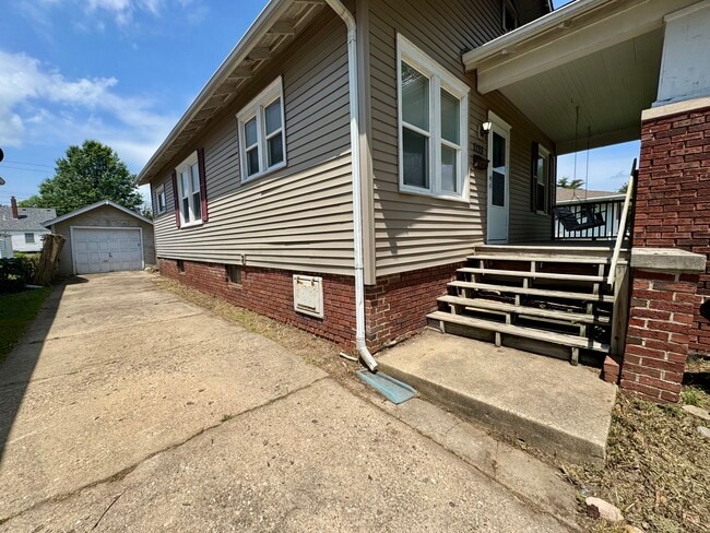 Photo - 2133 N 8th St