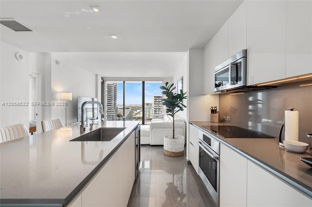 Photo - 68 SE 6th St Unit 2306-ML A12058522