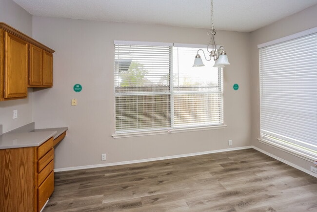 Photo - 2616 Lonesome Oak Dr