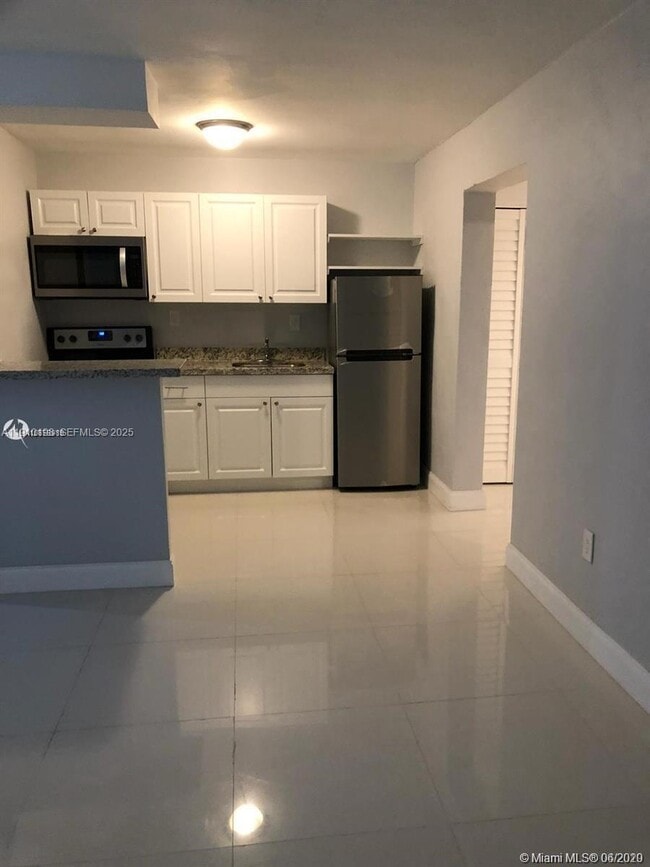 Photo - 1479 NW 16th St Unidad 2