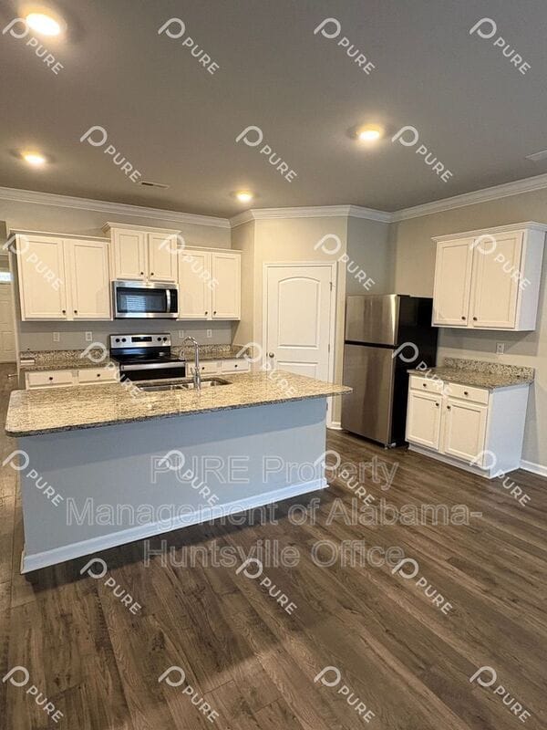 Photo - 14170 Lannister Ln