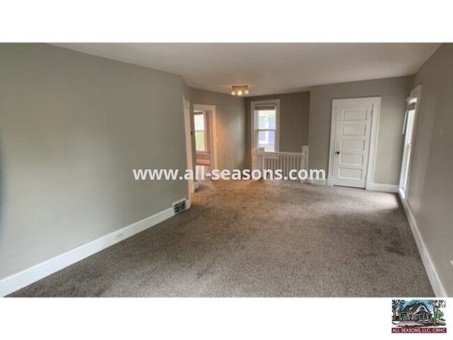 Photo - Charming Updated 2 Bedroom Unit on the Old North End!