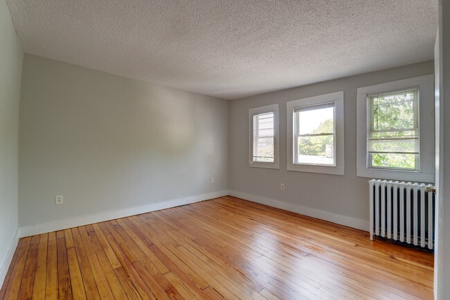 Photo - 65 Edgewood Ave