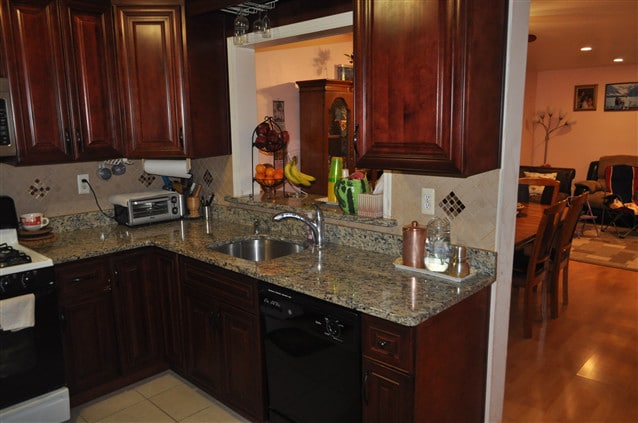 Photo - 8 Sunflower Ct