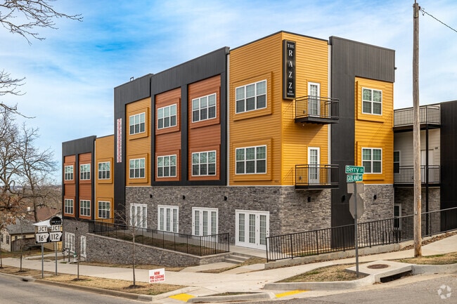 Photo - Razz on Berry