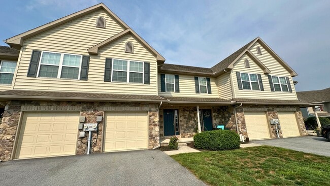 Photo - 210 Mount Olive Ln