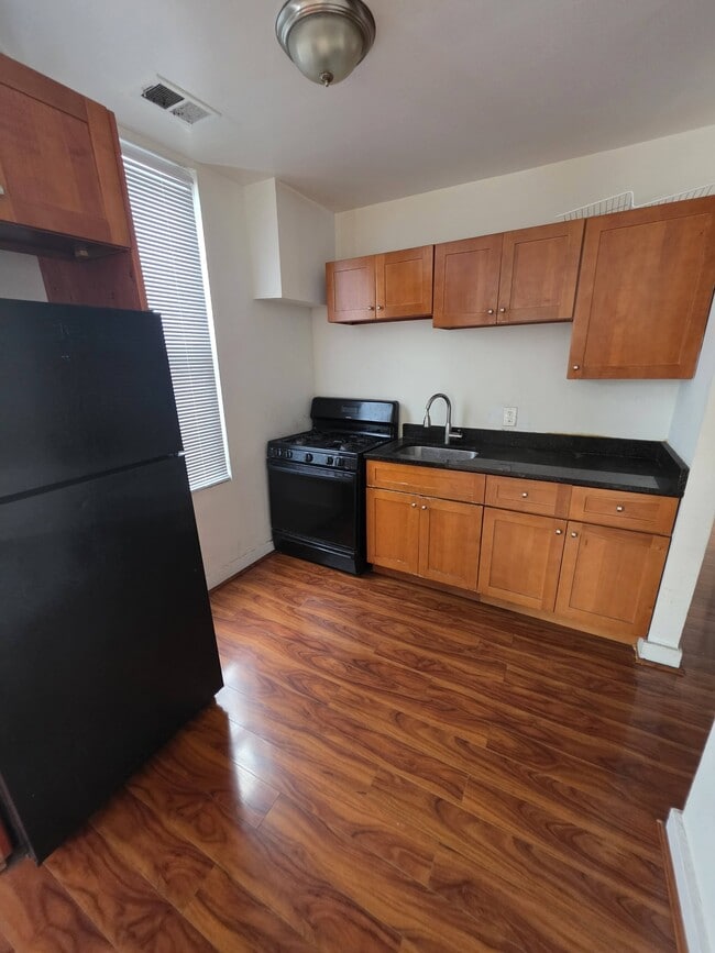 Building Photo - 4200 Powelton Ave