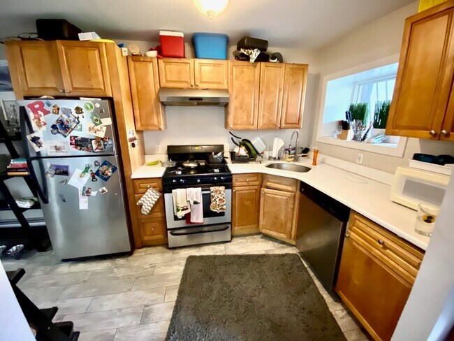 Photo - 247 Grove St