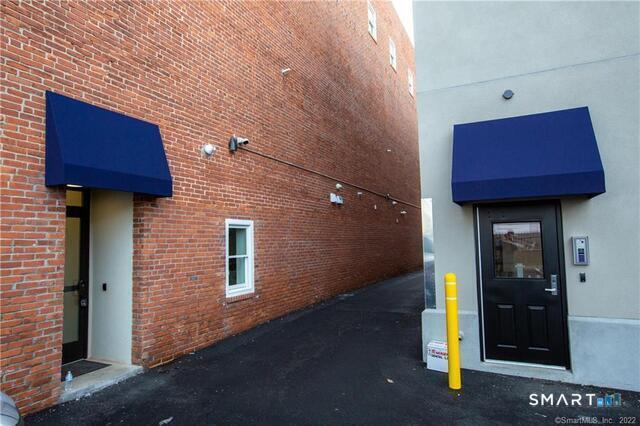 Photo - 68 S Main St