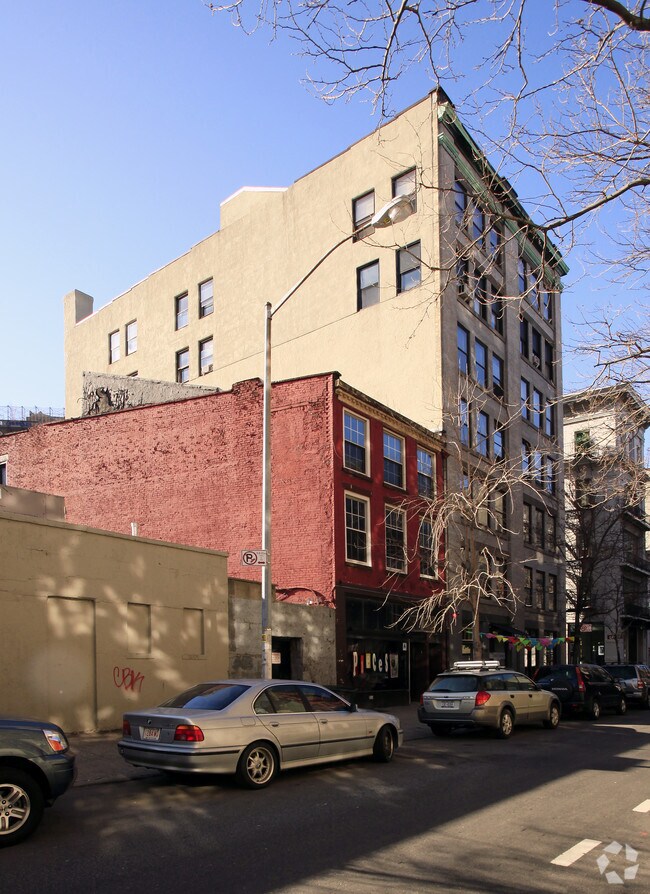 Photo - 10 Christopher St