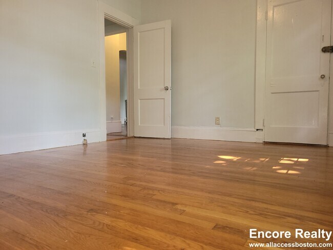 Photo - 1781 Commonwealth Ave Unit 3