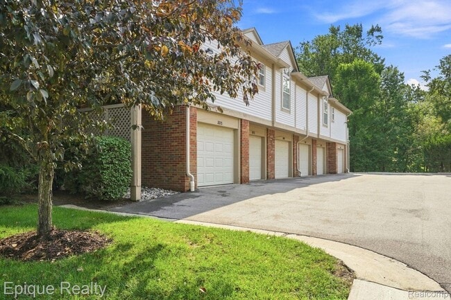 Photo - 3575 Tremonte Cir Unit 239
