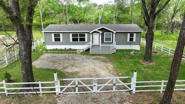 Building Photo - 7865 Pinecone Ln Rental