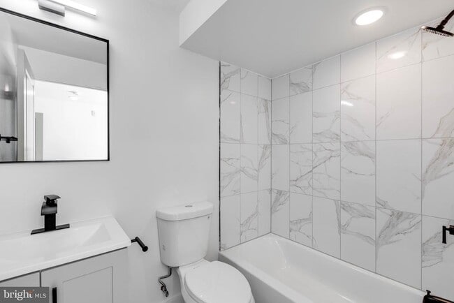 Photo - 2331 N 16th St Unit 3