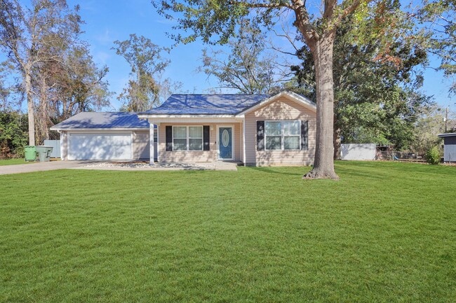 Building Photo - 712 S 6th St