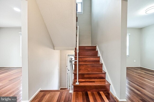 Photo - 5572 Kendrick Ln