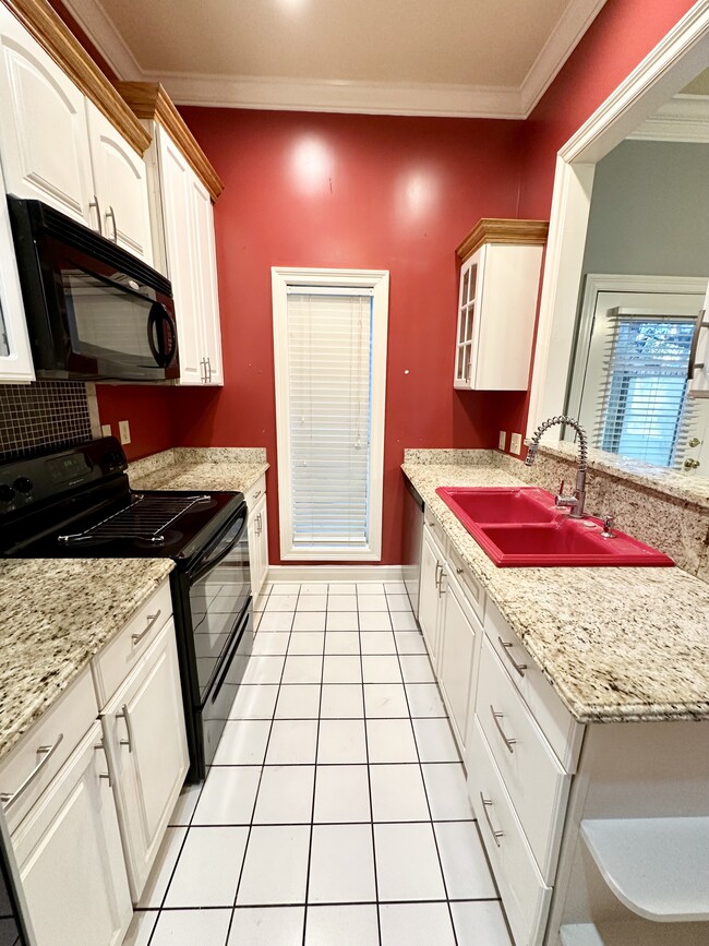 Photo - 7195 Clyve Rd