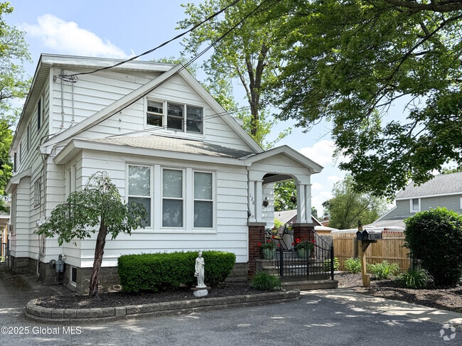 Building Photo - 128 Mariaville Rd Rental