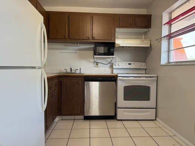 Photo - 12009 Poinciana Blvd Unit 204