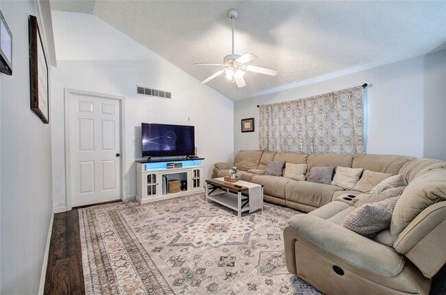 Photo - 106 Muirwood Dr