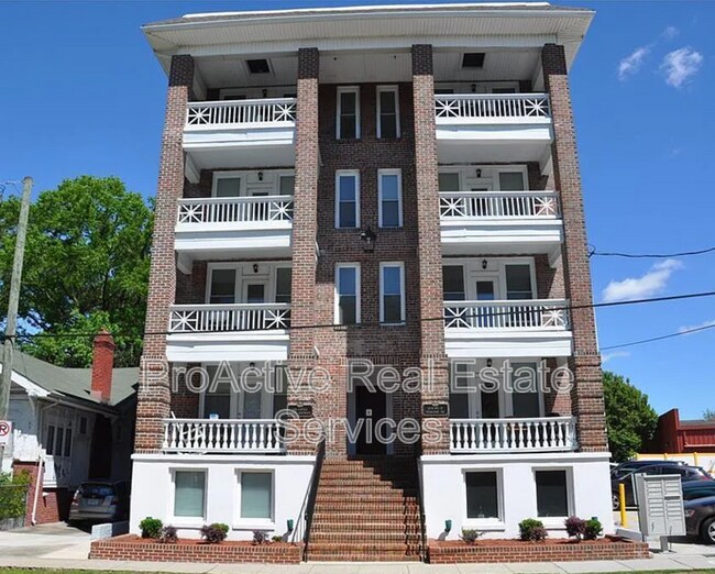 Photo - 112 W 39th St