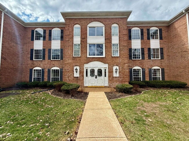 Building Photo - 974 Claytonbrook Dr Unit Apt 2d