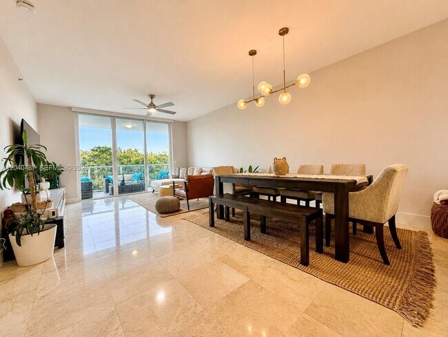 Photo - 15051 Royal Oaks Ln