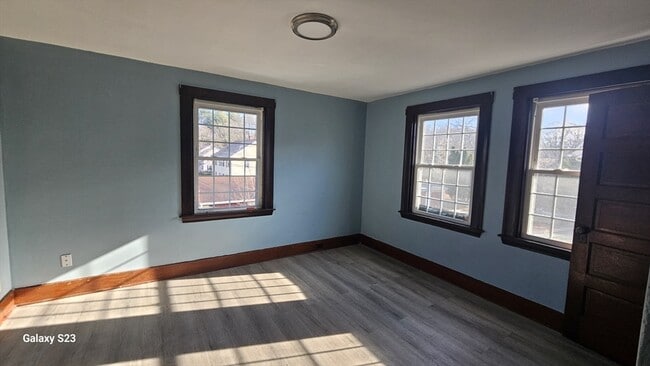 Photo - 3 Woodland St