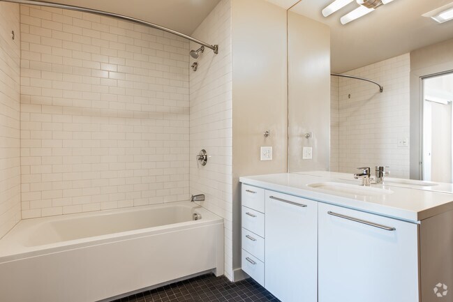 2BR,2BA