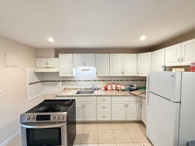 Photo - 5 Oakland St