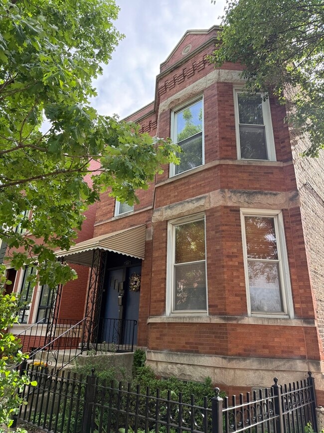 Photo - 1815 N Paulina St
