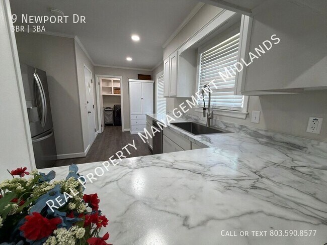 Photo - 9 Newport Dr