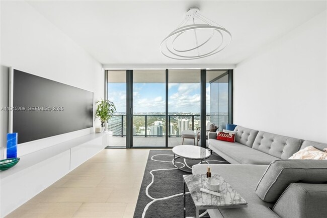 Building Photo - 1000 Brickell Plaza Unit 4304