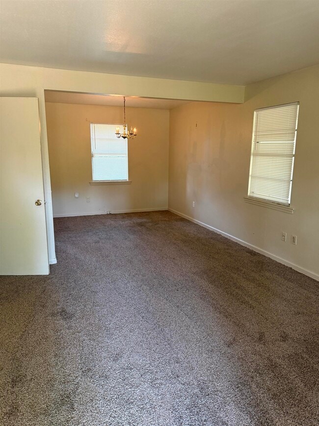 Photo - 1617 Leigh Dr